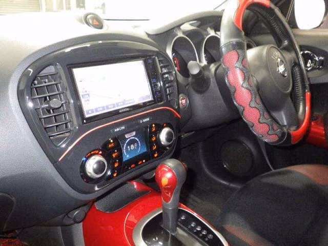 NISSAN JUKE