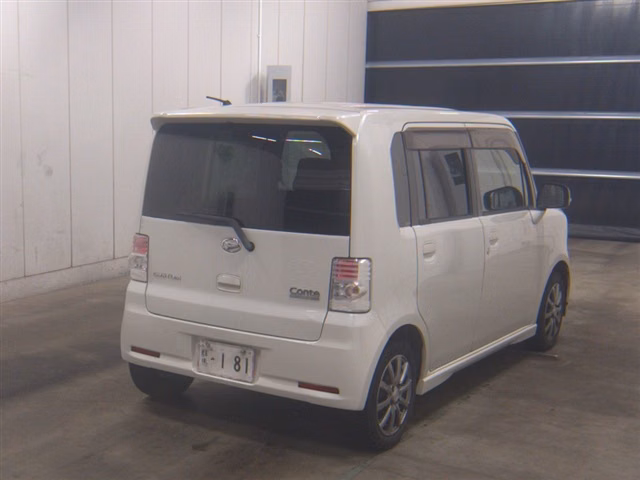 DAIHATSU MOVE CONTE