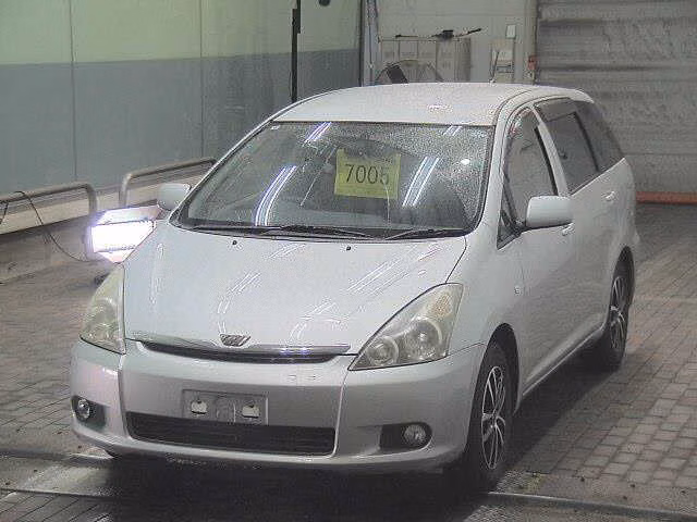 TOYOTA WISH