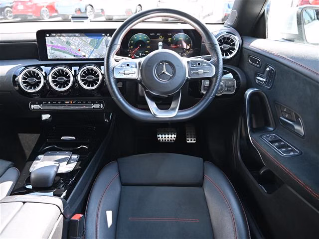 MERCEDES-BENZ CLA-CLASS