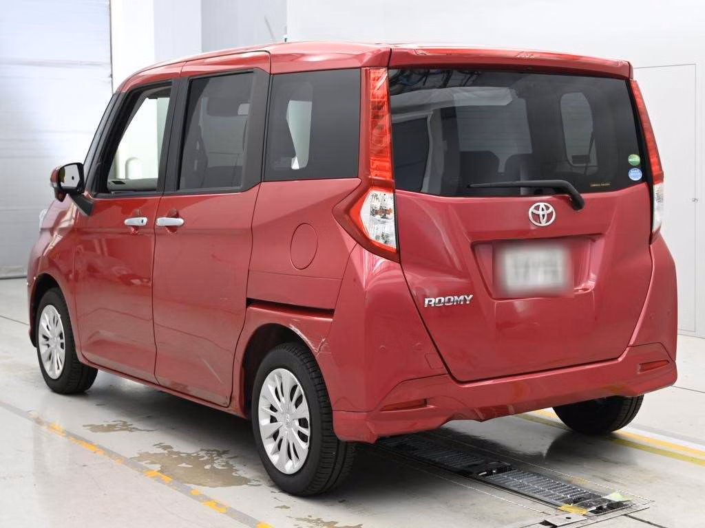 TOYOTA ROOMY