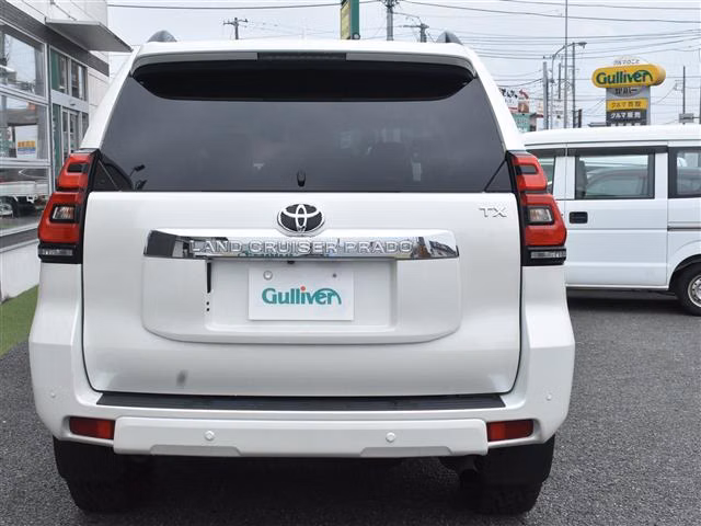 TOYOTA LAND CRUISER PRADO