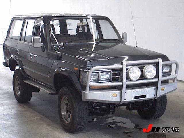 TOYOTA LAND CRUISER