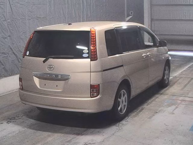 TOYOTA ISIS