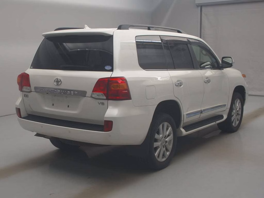 TOYOTA LAND CRUISER