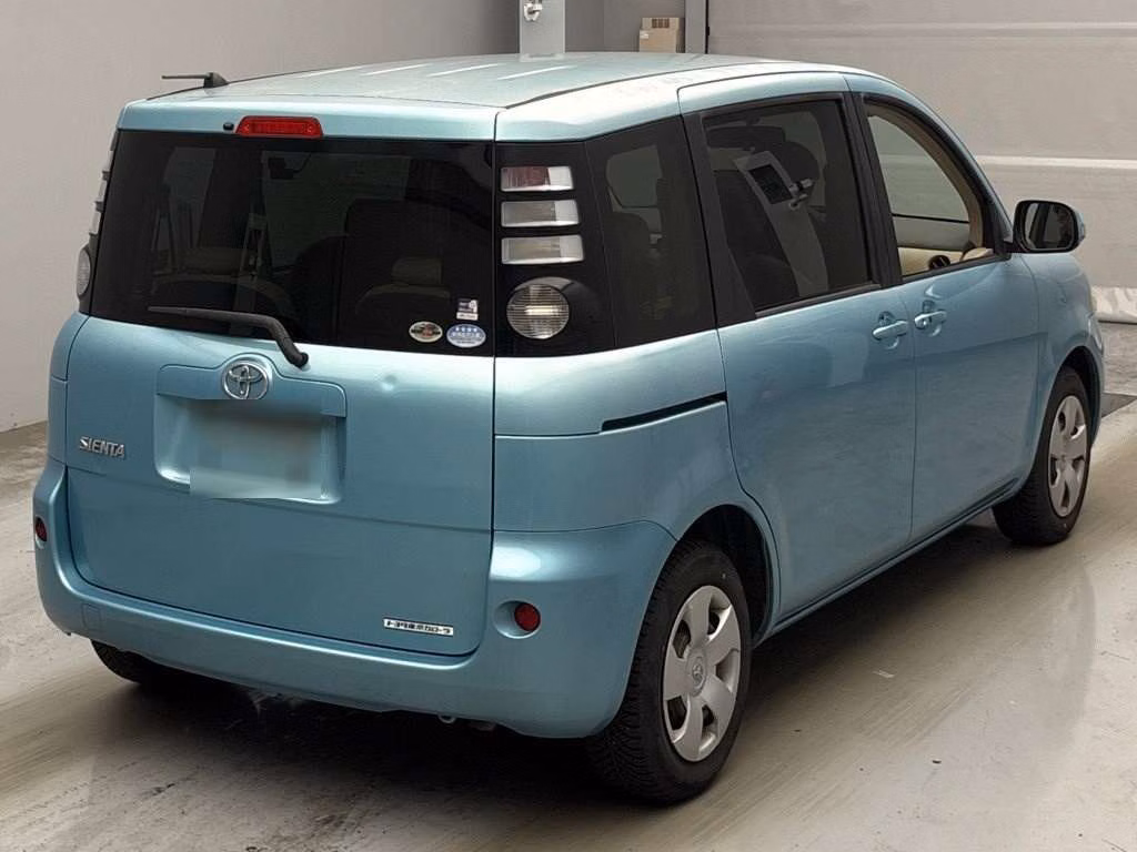 TOYOTA SIENTA