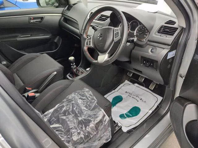 SUZUKI SWIFT