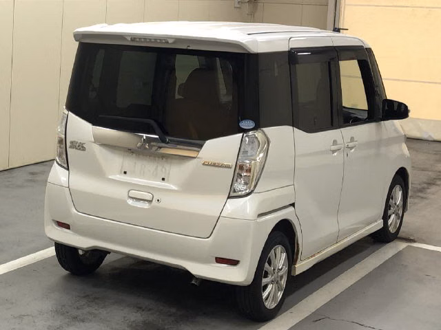 MITSUBISHI EK SPACE