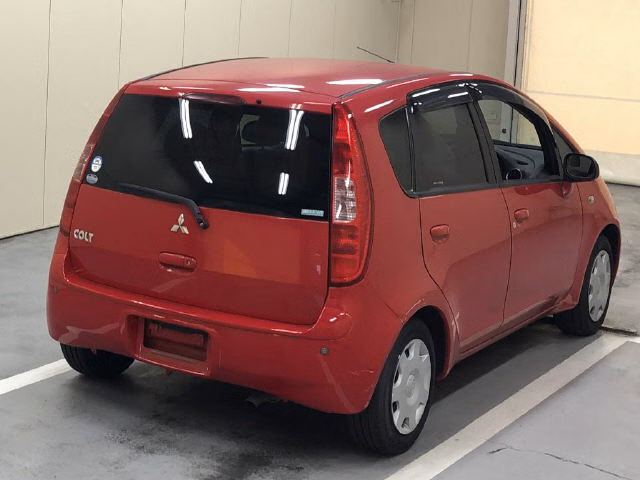 MITSUBISHI COLT