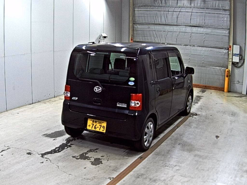 DAIHATSU MOVE CONTE