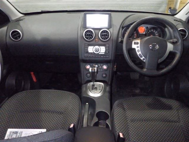 NISSAN DUALIS