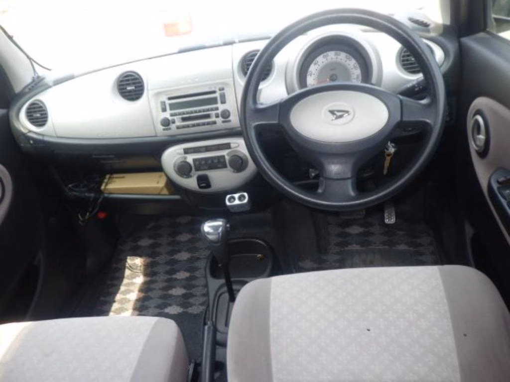 DAIHATSU MIRA GINO