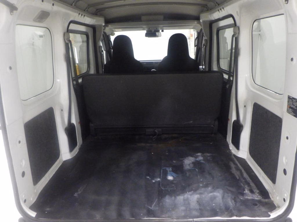 TOYOTA PIXIS VAN