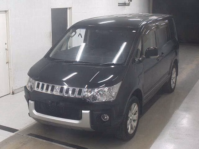 MITSUBISHI DELICA D:5