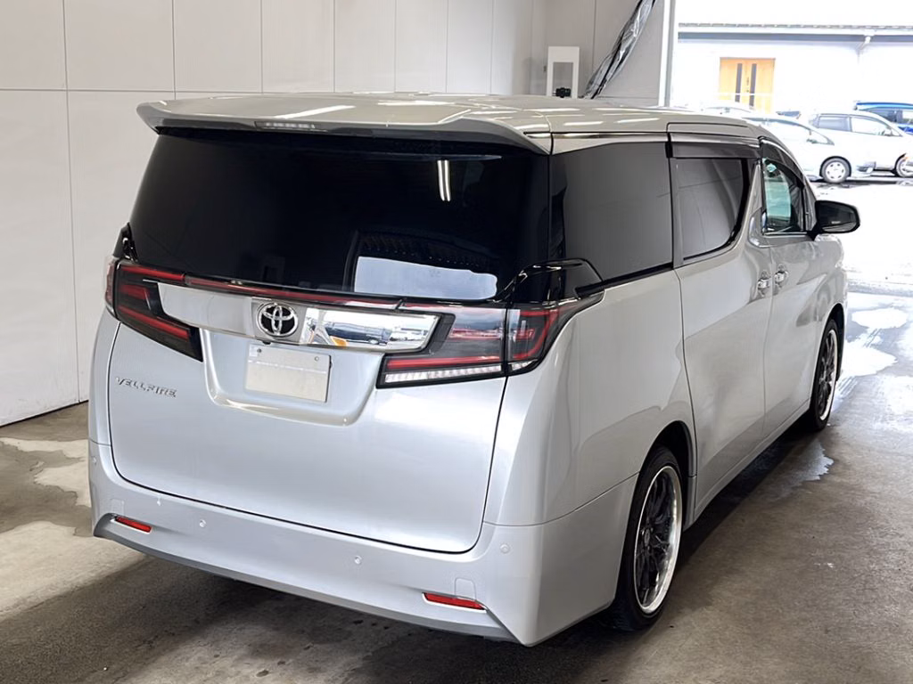 TOYOTA VELLFIRE