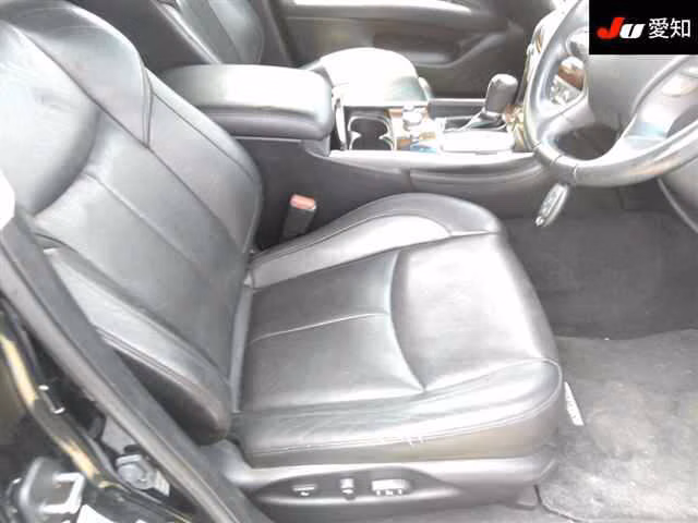 NISSAN FUGA