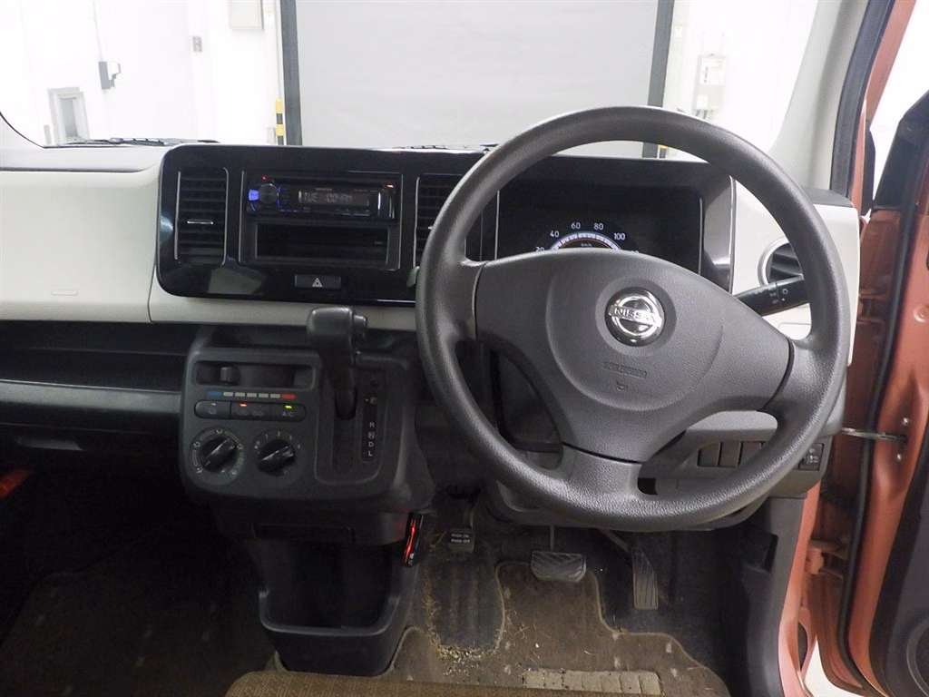 NISSAN MOCO