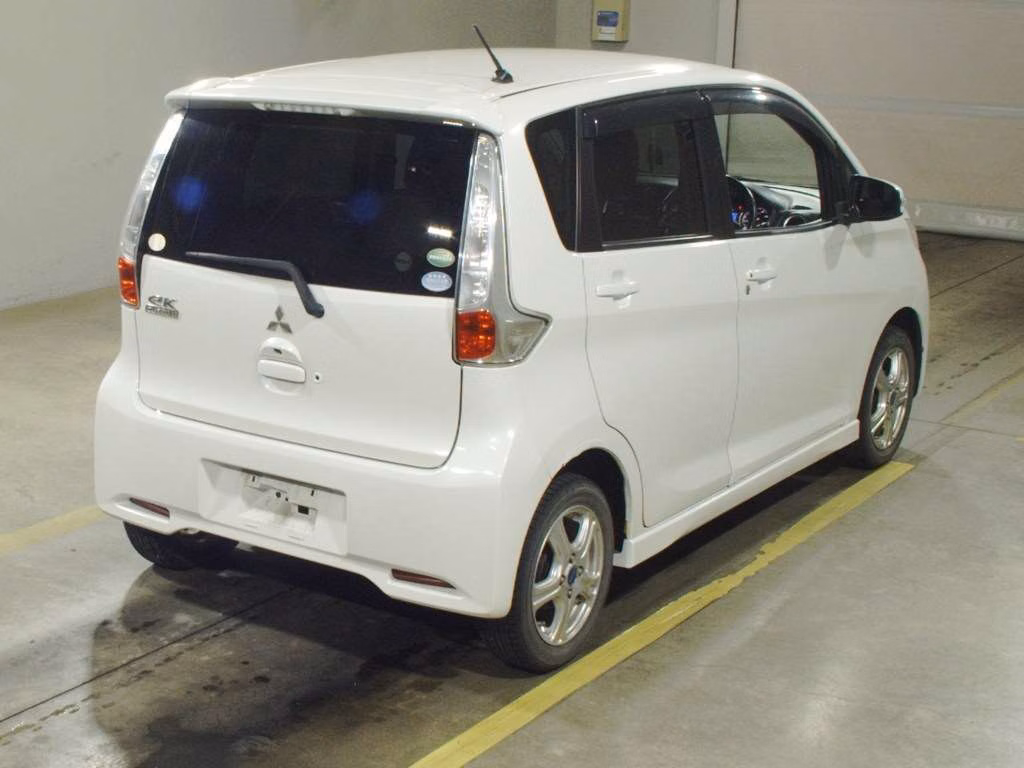 MITSUBISHI EK CUSTOM