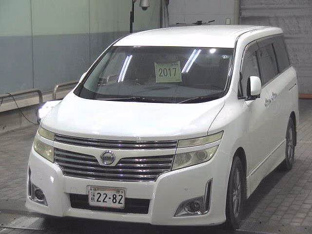 NISSAN ELGRAND