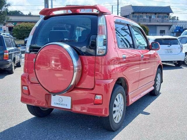DAIHATSU TERIOS KID