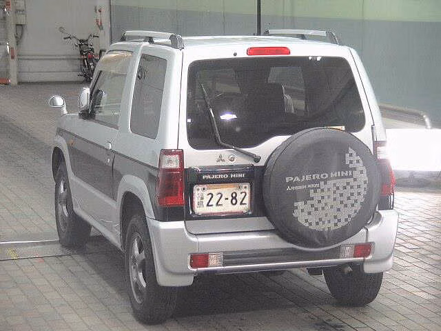 MITSUBISHI PAJERO MINI