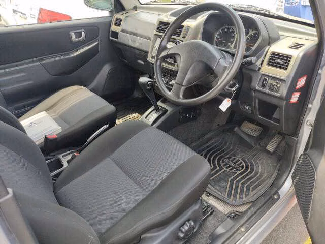 MITSUBISHI PAJERO MINI