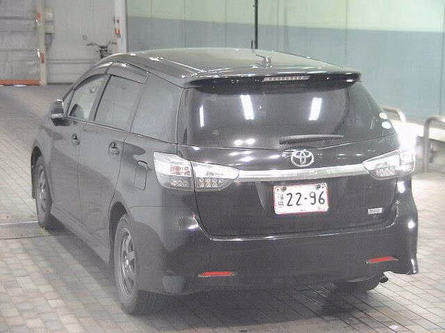 TOYOTA WISH