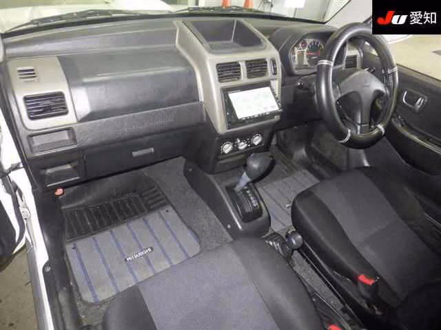 MITSUBISHI PAJERO MINI