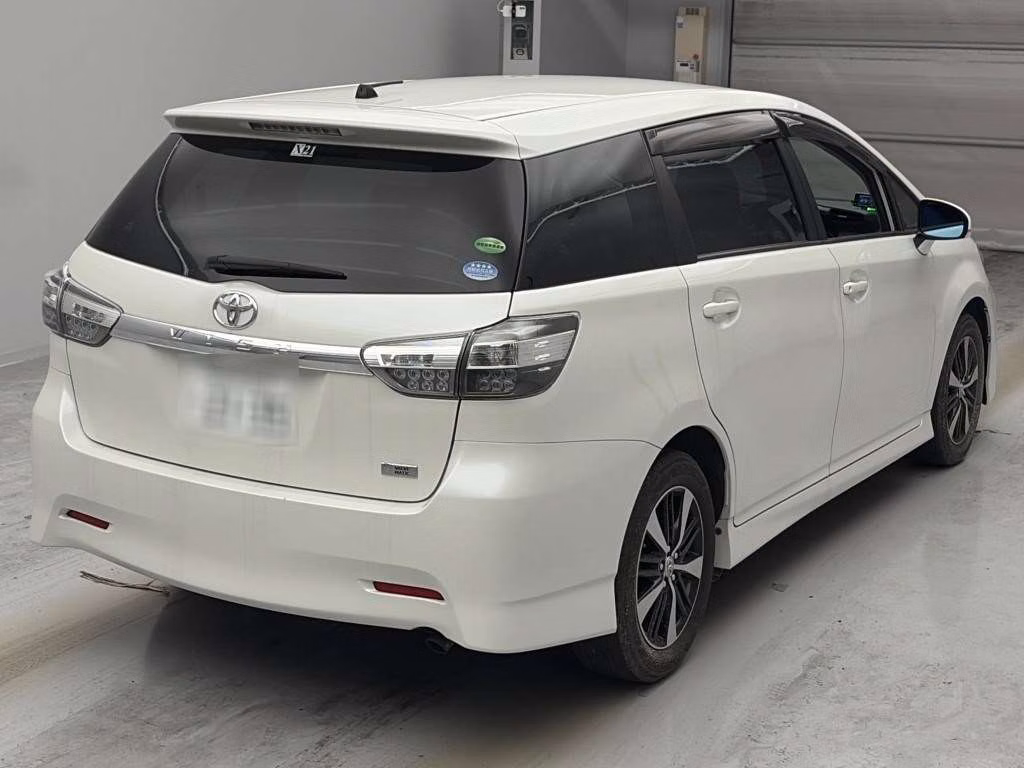 TOYOTA WISH