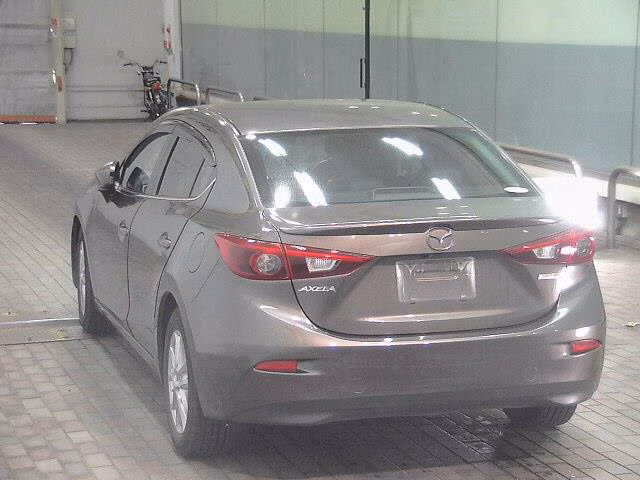 MAZDA AXELA