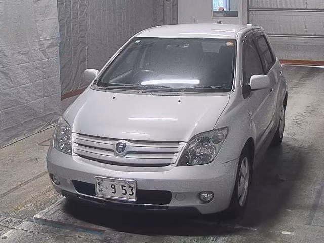 TOYOTA IST
