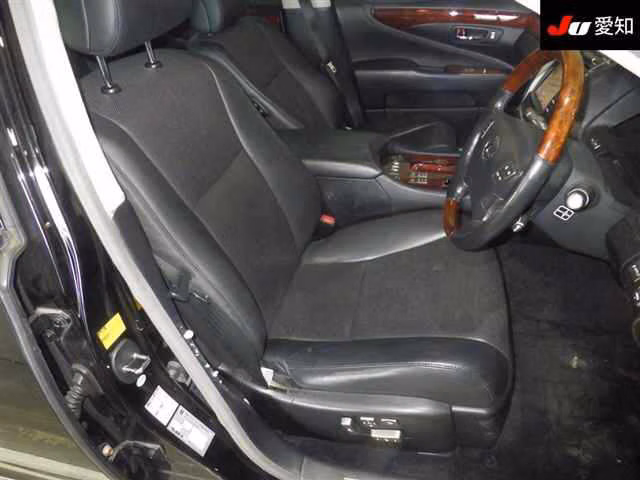 LEXUS LS460