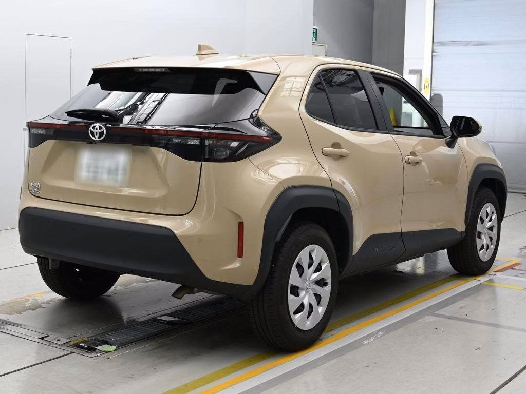TOYOTA YARIS CROSS