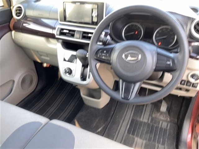 DAIHATSU CAST