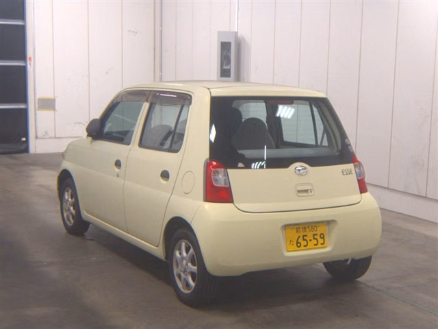 DAIHATSU ESSE