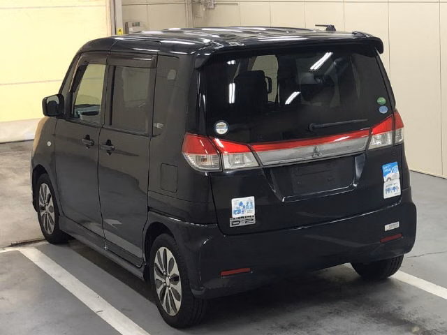MITSUBISHI DELICA D:2