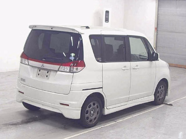 MITSUBISHI DELICA D:2