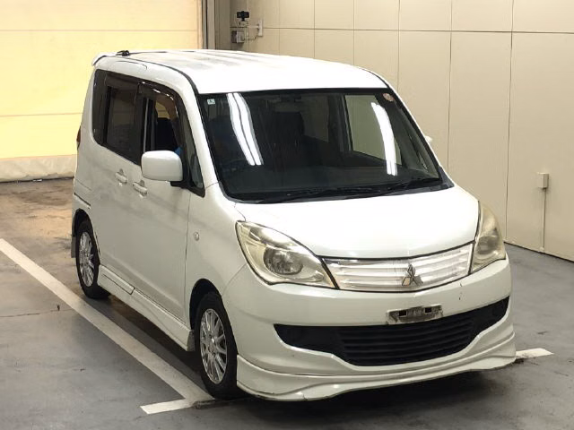 MITSUBISHI DELICA D:2