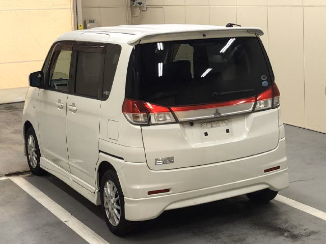 MITSUBISHI DELICA D:2