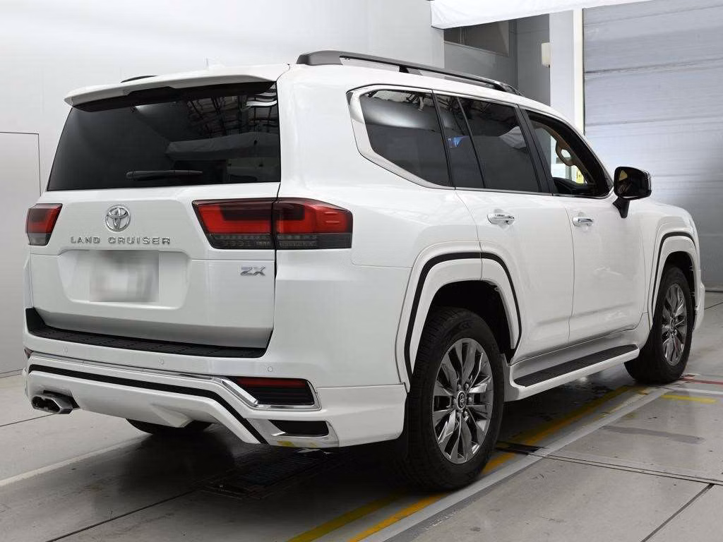 TOYOTA LAND CRUISER