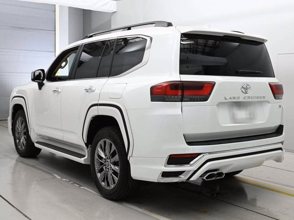 TOYOTA LAND CRUISER