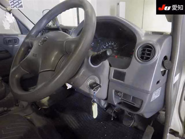 NISSAN CARAVAN