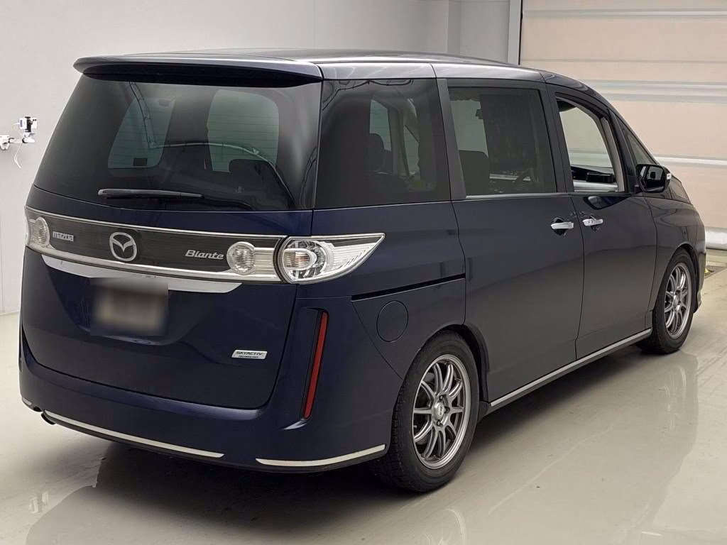 MAZDA BIANTE