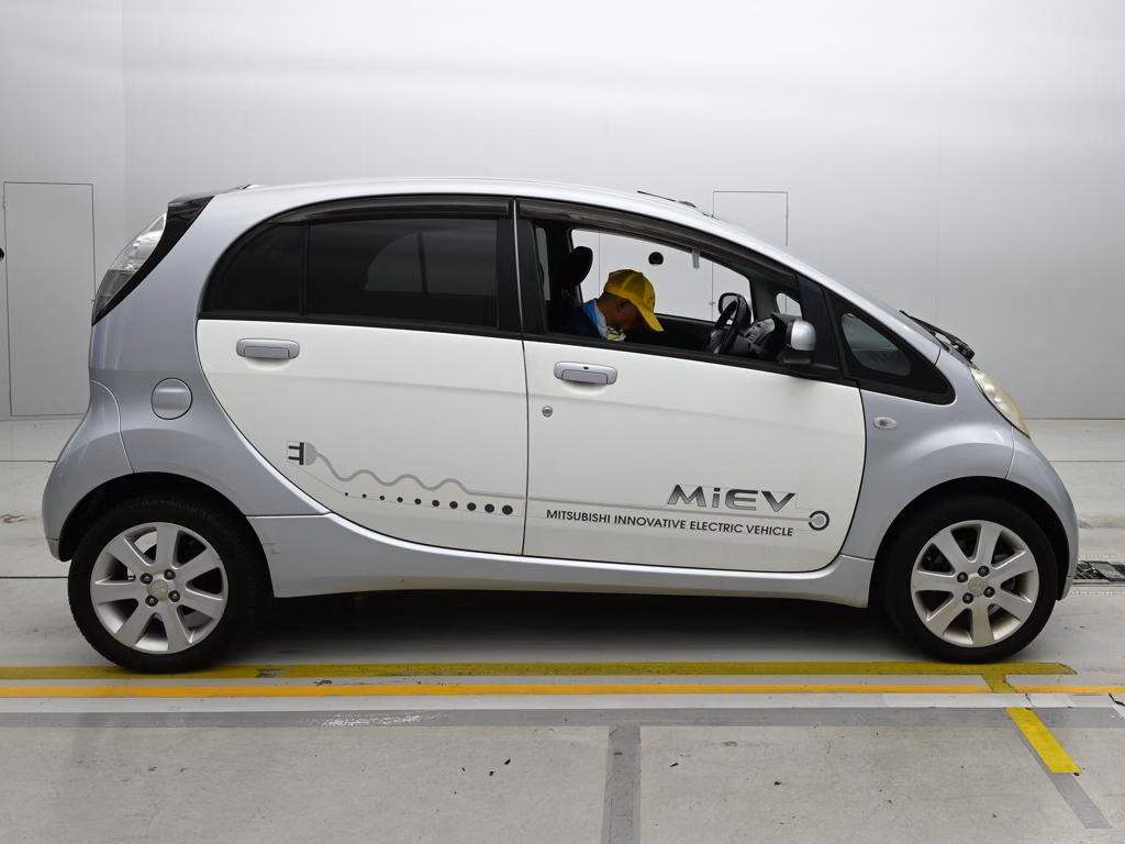 MITSUBISHI I-MIEV