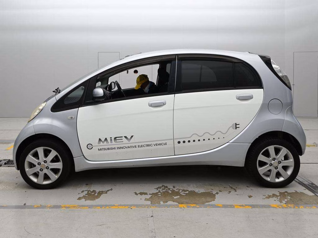 MITSUBISHI I-MIEV