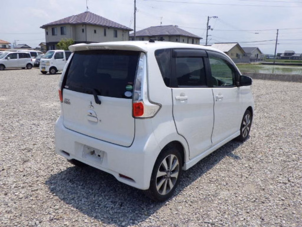 MITSUBISHI EK CUSTOM