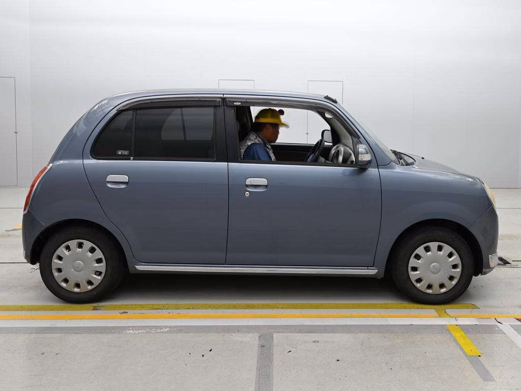 DAIHATSU MIRA GINO
