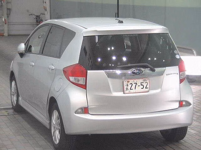 SUBARU TREZIA