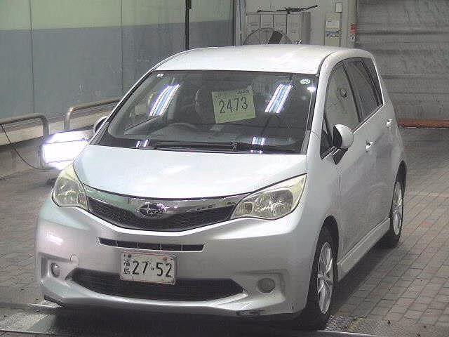 SUBARU TREZIA