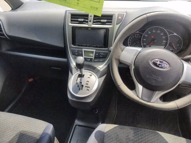 SUBARU TREZIA